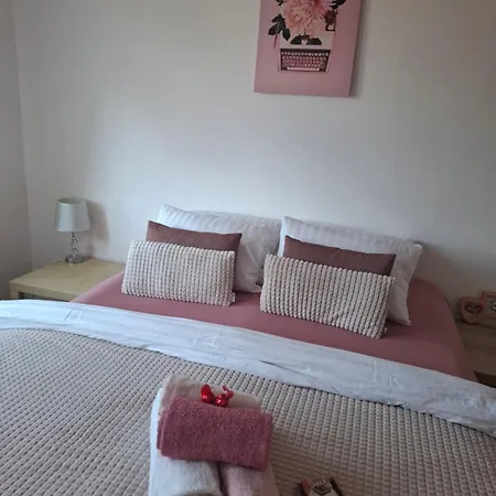 Slunecni Terezka Lednice,vhodne Pro Skupiny,rodinne Setkani *