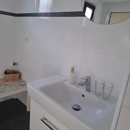 Βίλα Slunecni Terezka ,penzion Pro Skupiny Se Snidani,degustaci Vin Lednice