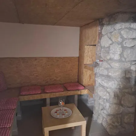 Slunecni Terezka ,penzion Pro Skupiny Se Snidani,degustaci Vin 빌라 *