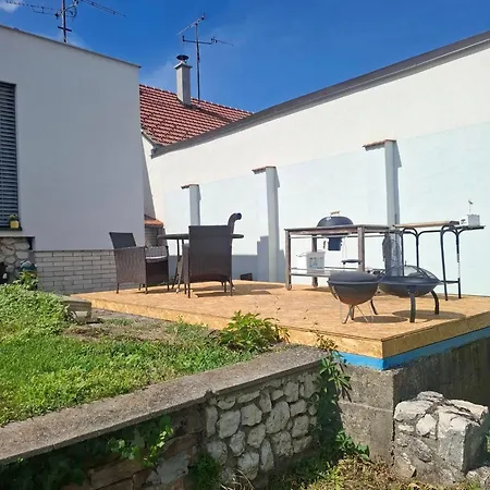 Slunecni Terezka ,penzion Pro Skupiny Se Snidani,degustaci Vin * Lednice