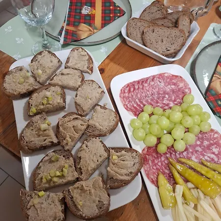 Villa Sluneční Terezka ,penzion Pro Skupiny Se Snídaní,degustací Vín Lednice