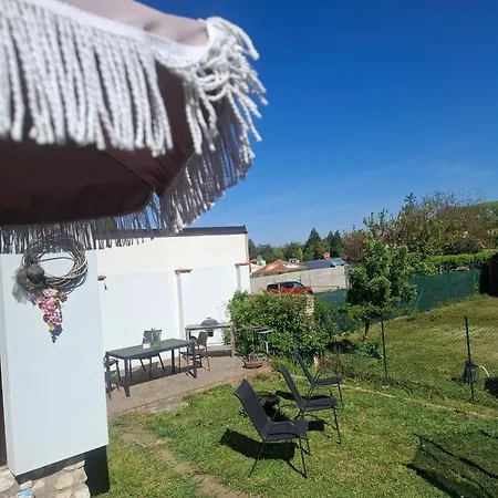 Sluneční Terezka ,penzion Pro Skupiny Se Snídaní,degustací Vín Lednice