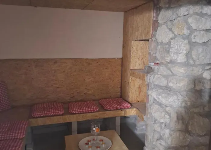 Slunecni Terezka ,penzion Pro Skupiny Se Snidani,degustaci Vin 别墅 *